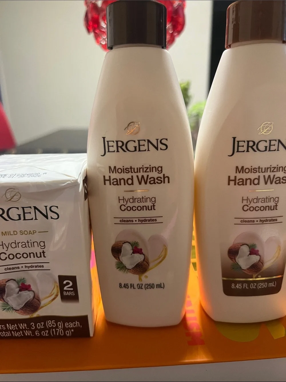 Erge Moisturizing Hand Wash & Mild Soap Bundle - Hydrating Coconut, Cream